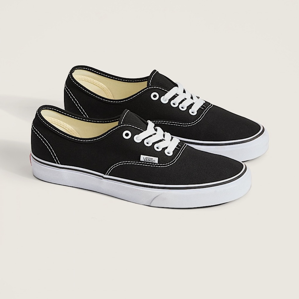 Vans Men's Black and White Canvas Sneakers